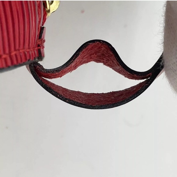 Auth Louis Vuitton Epi Suoufflot Red With Pouch - Picture 11 of 11